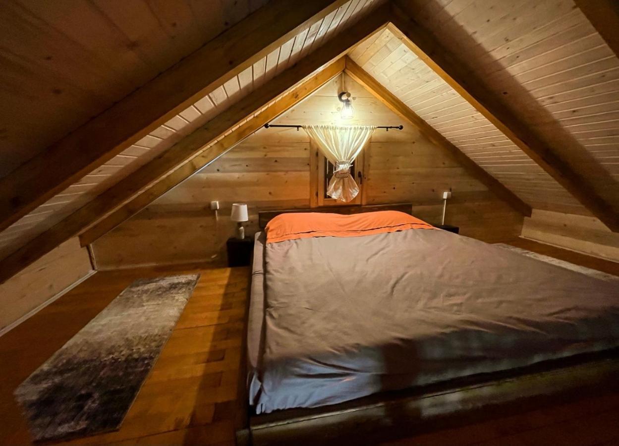 Cabin House Dubovik Цетине Екстериор снимка